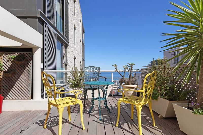 3 Bedroom Property for Sale in Sea Point Western Cape